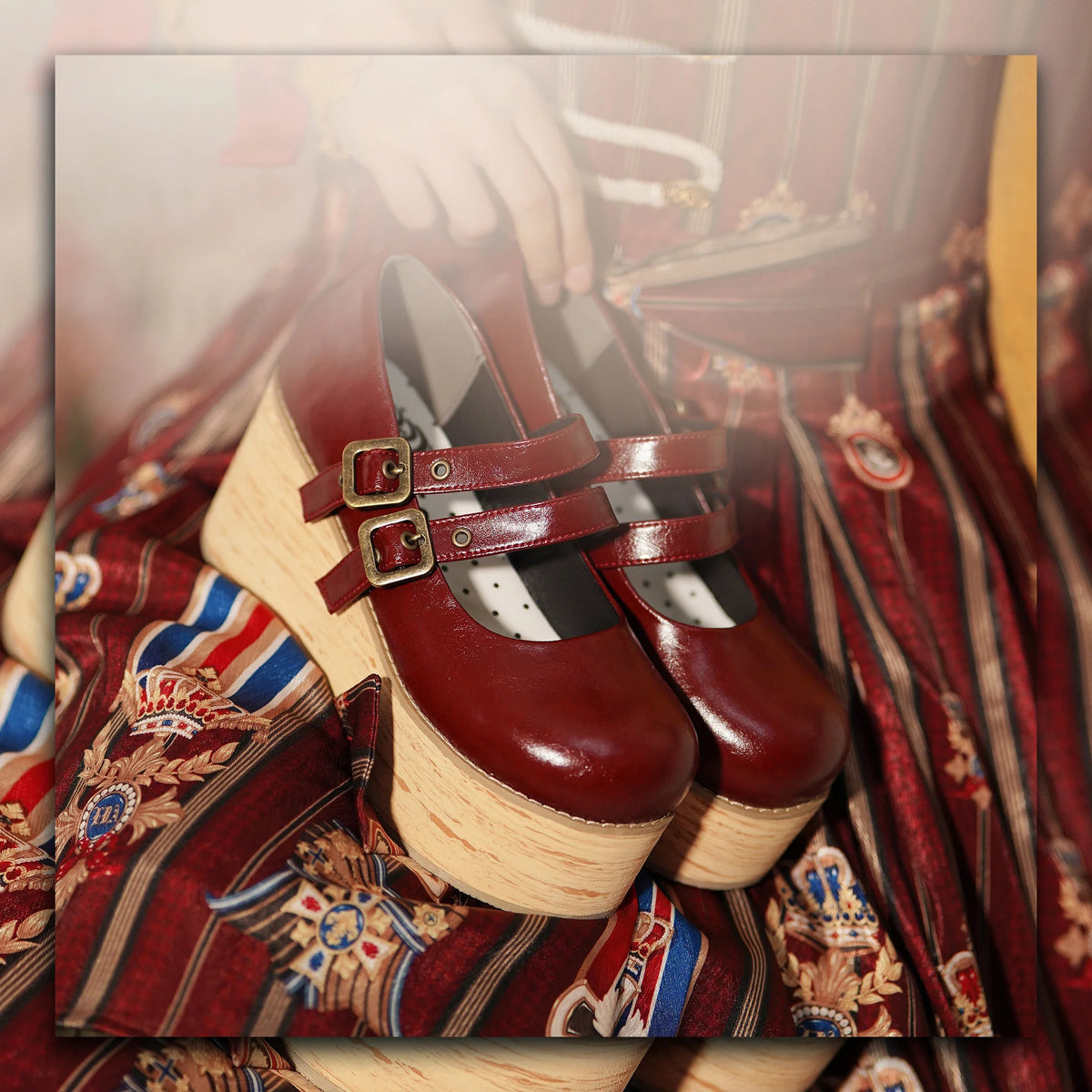 MODO - Retro Lolita Round Toe Wood Bottom Shoes