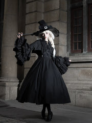 Muppet Mind Ben - Garden Witch - Gothic Lolita Dress Outfit Pointed Collar OP Batwing Cape